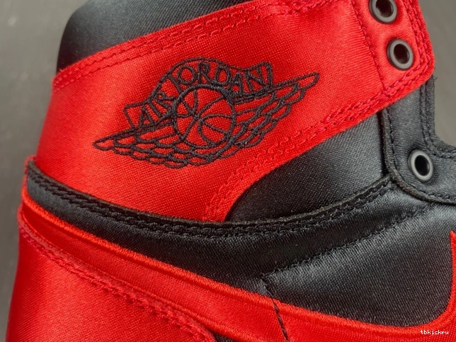 Rep TBkick OG 1 Air High Bred Satin WMNS FD4810-061 Jordan 0713